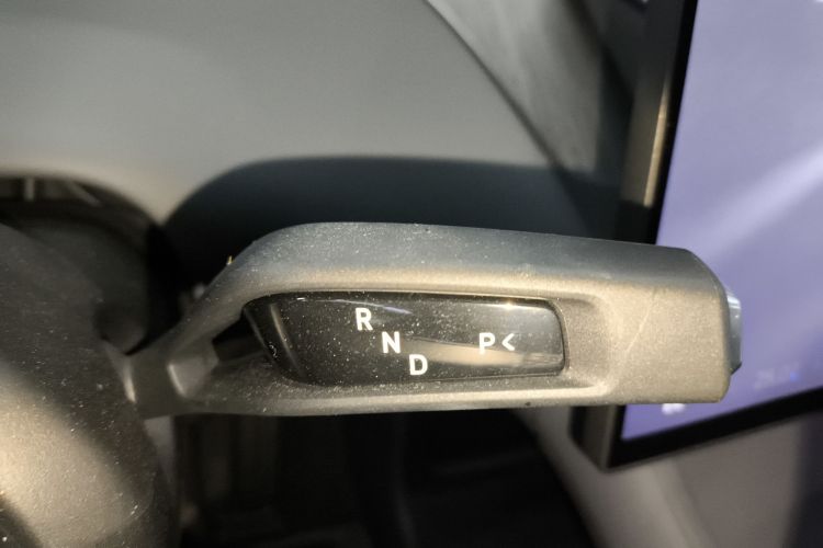 小米汽车 小米YU7 2025款 超长续航后驱版中控内饰18