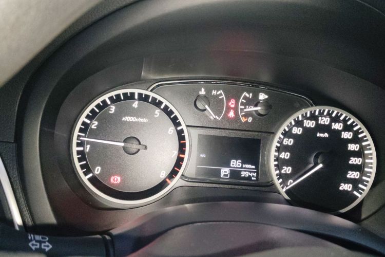 日产 轩逸 2024款 经典 1.6XL CVT豪华版中控内饰14