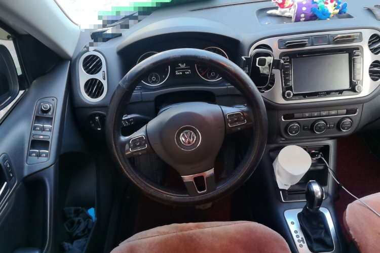 大众 途观 2015款 1.8TSI 自动两驱舒适版中控内饰13