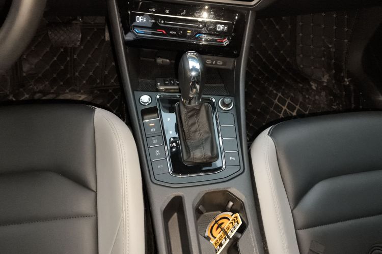 大众 宝来 2023款 300TSI DSG尊行版局部细节18