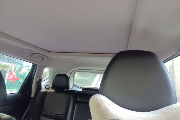 日产 奇骏 2014款 2.5L CVT豪华版 4WD局部细节22