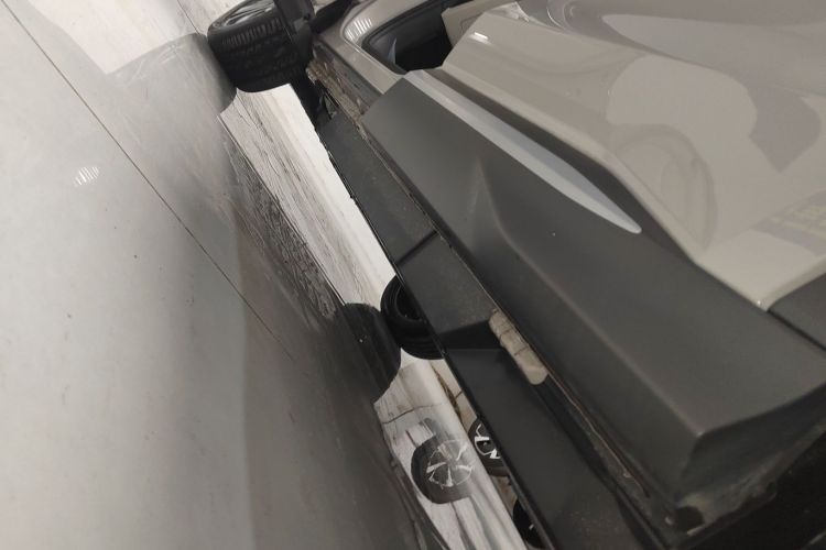 比亚迪 宋PLUS新能源 2025款 EV 智驾版 520km 尊贵型局部细节9002