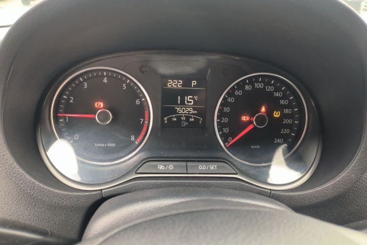 大众 Polo 2014款 1.6L 自动舒适版局部细节14