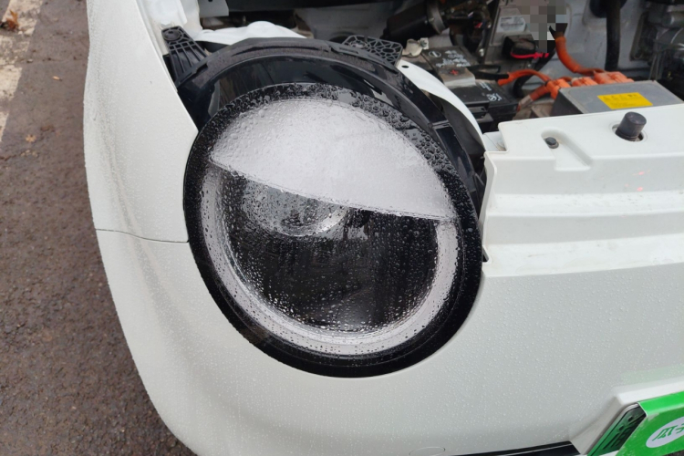 长安启源 长安Lumin 2023款 205km 香沁款车身外观8