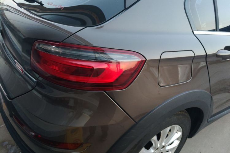 观致3 2016款 都市SUV 1.6T 自动致悦型车身外观6006