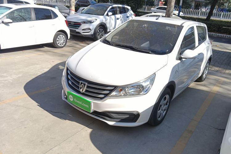 宝骏310 2016款 1.2L 手动舒适型车身外观1