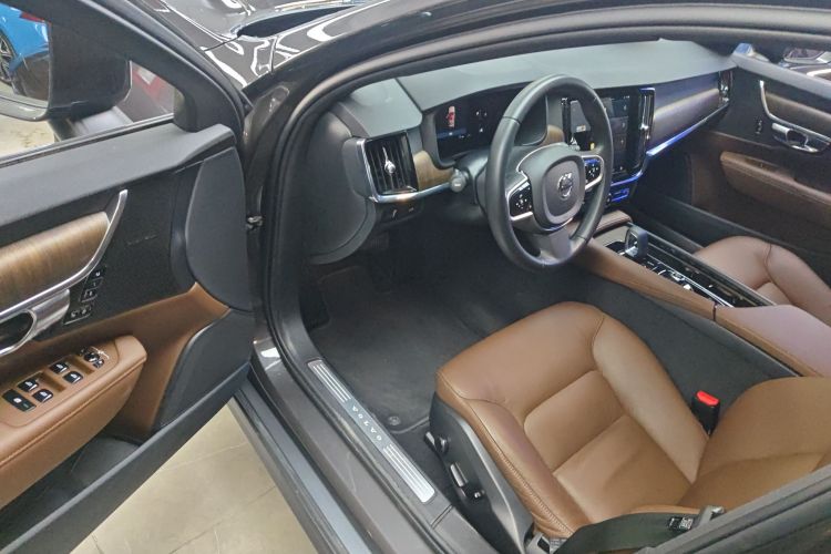 沃尔沃V90 2022款 Cross Country B5 AWD 智远版中控内饰7003