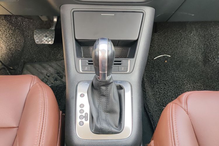 大众 途观 2015款 1.8TSI 自动两驱舒适版中控内饰18