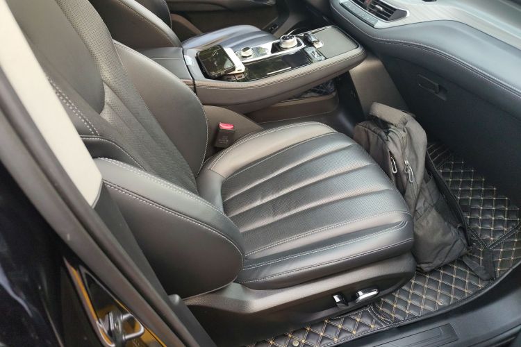 福特 领裕 2021款 EcoBoost 225 铂领型 5座局部细节41