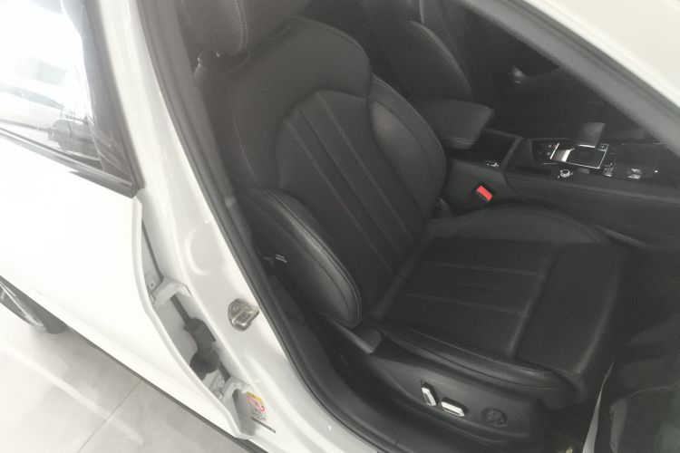 奥迪A4L 2024款 40 TFSI 豪华动感型局部细节41