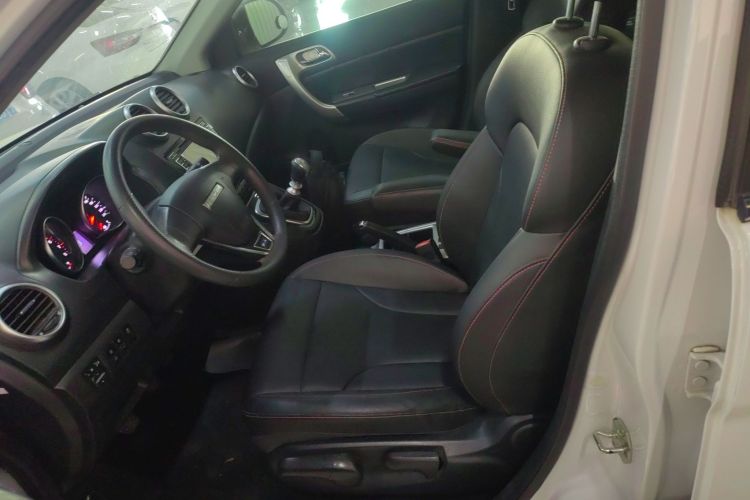 哈弗H6 2016款 升级版 1.5T 手动两驱都市型中控内饰19