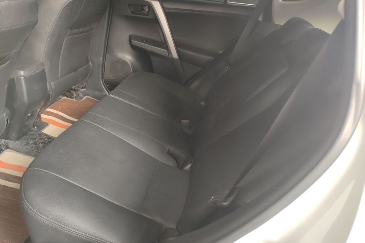 丰田 RAV4荣放 2019款 2.0L CVT两驱风尚版 国VI中控内饰21