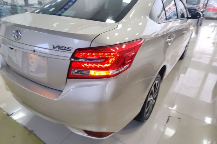 丰田 威驰 2017款 1.5L CVT创行版车身外观9