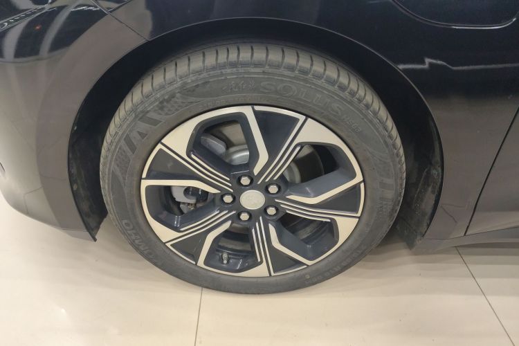 红旗E-QM5 2023款 改款 基础出行版车身外观6007