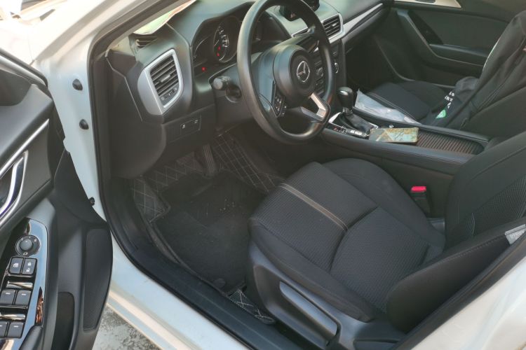 马自达3 昂克赛拉 2019款 云控版 三厢 1.5L 自动豪华型 国VI中控内饰20