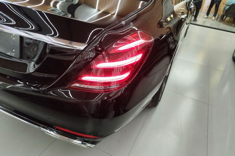 奔驰S级 2020款 S 350 L 尊享型 臻藏版车身外观9