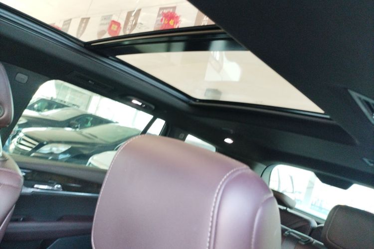 凯迪拉克XT6 2022款 2.0T 七座四驱豪华型中控内饰22