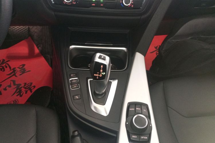 宝马3系 2015款 316Li 时尚型局部细节18