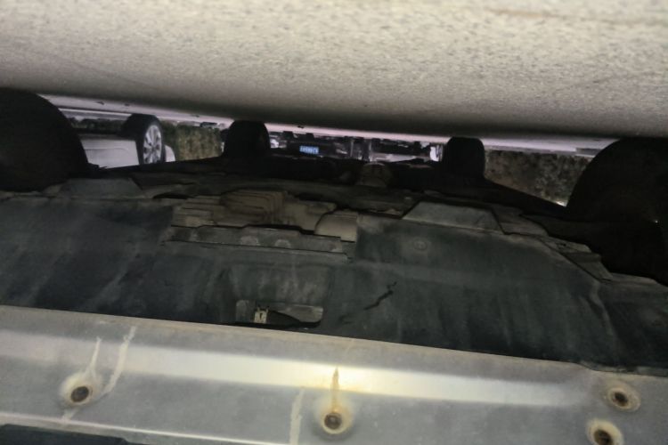 本田CR-V 2010款 2.4L 自动四驱豪华版局部细节9008