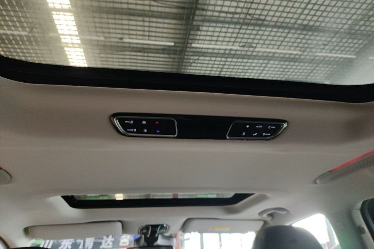 广汽传祺 传祺M8 2024款 大师系列 400T 至尊版中控内饰22