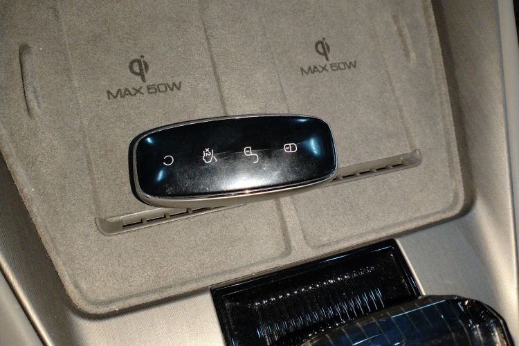 腾势N7 2023款 长续航性能版中控内饰7001