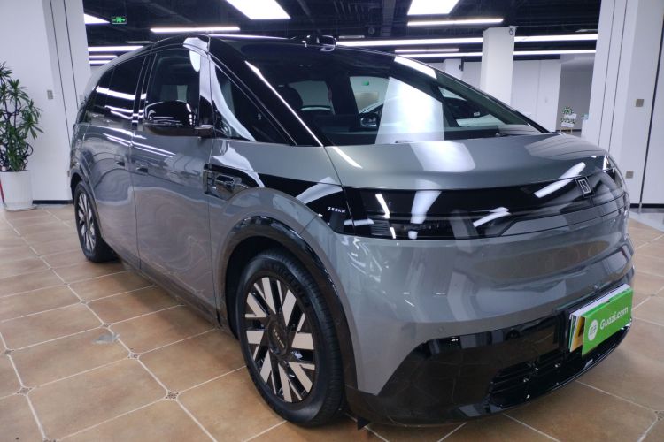 极氪MIX 2025款 长续航智驾版车身外观6002