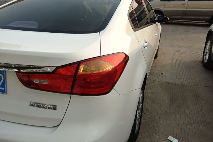 起亚K3 2015款 1.6L 自动GL车身外观6006