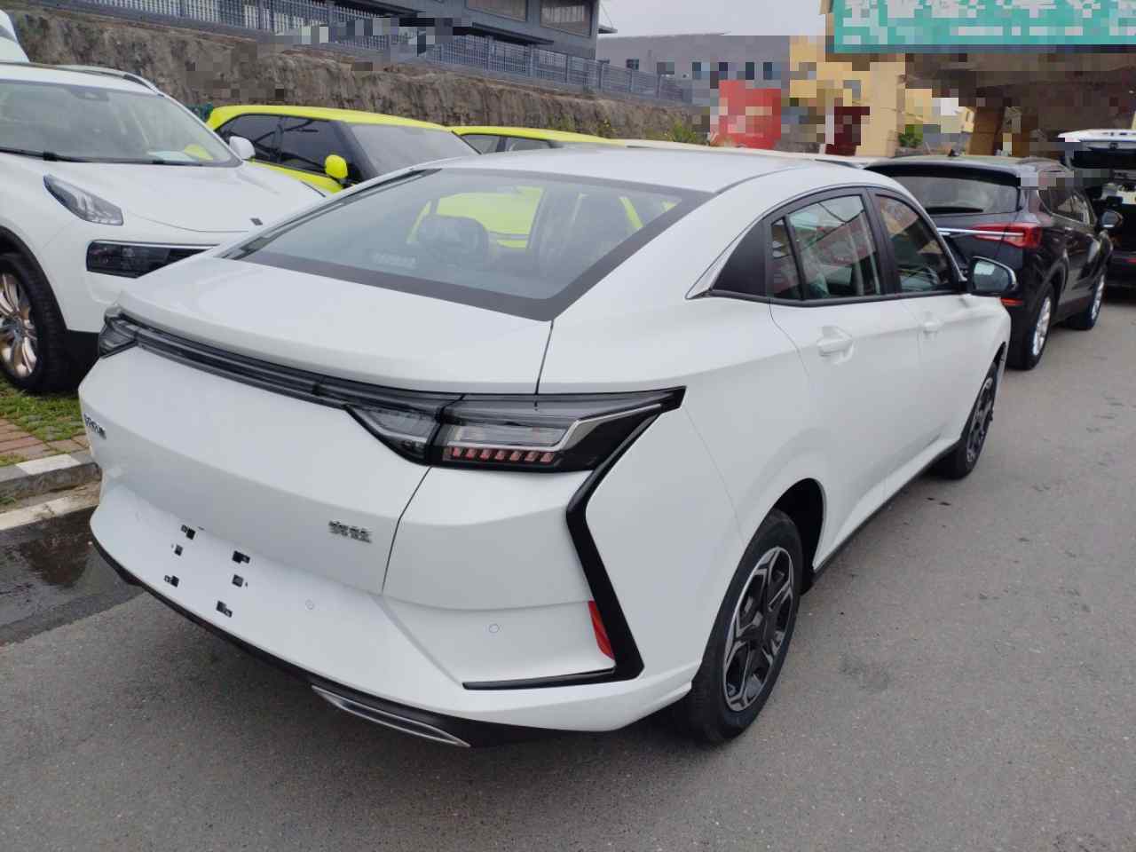 东风风神 奕炫 2025款 1.5L 自动豪华型(5)