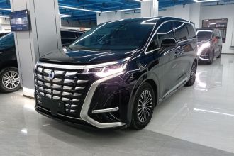 腾势D9 2024款 DM-i 980 四驱尊贵型