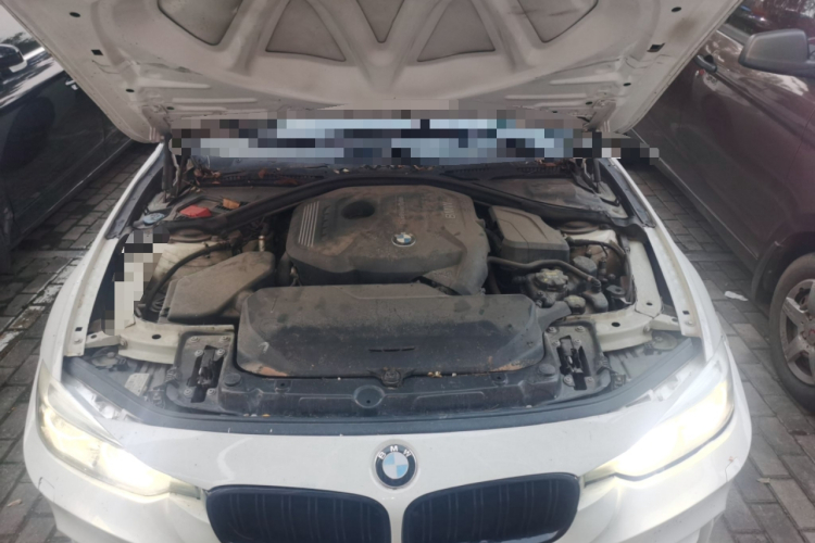 宝马3系 2019款 320i M运动曜夜版局部细节24