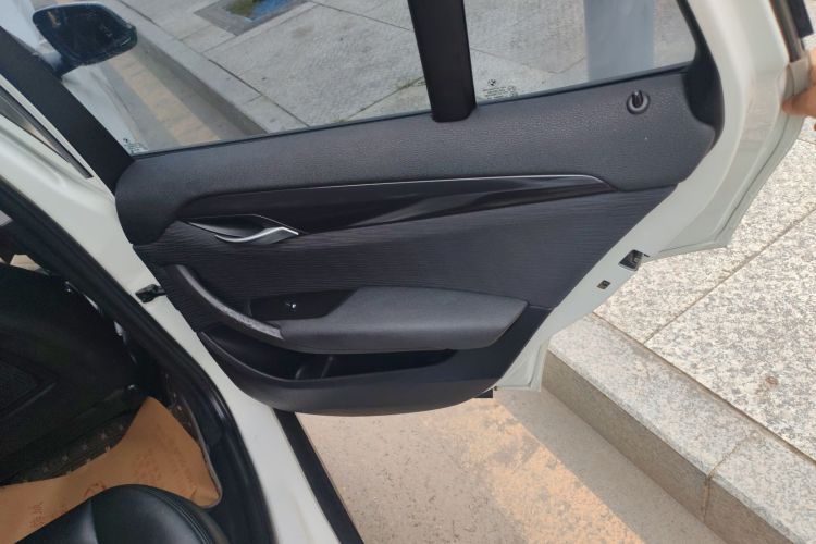 宝马X1 2015款 sDrive18i 时尚晋级版中控内饰45