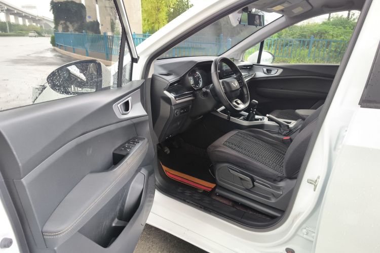 五菱汽车 五菱佳辰 2022款 1.5L 手动乐享精英型中控内饰20