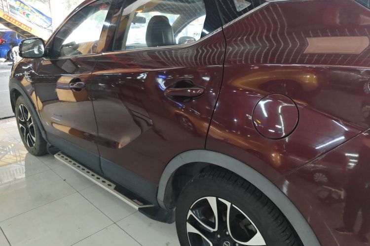 东南DX7 2017款 1.5T 自动豪华型车身外观4