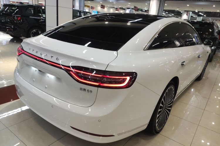 鸿蒙智行 享界S9 2024款 纯电 Ultra 四驱旗舰版车身外观6005