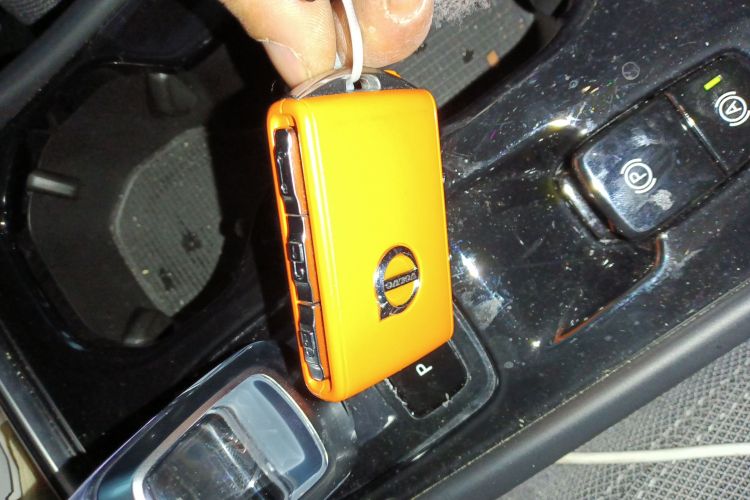 沃尔沃XC40 2024款 B3 智远运动版中控内饰7001