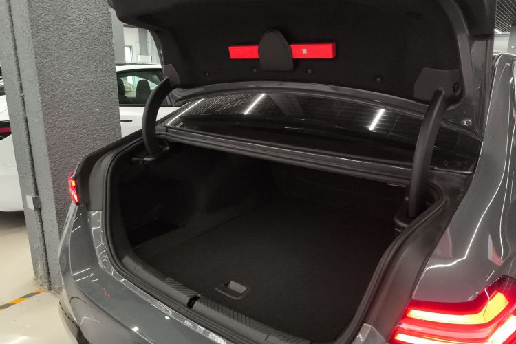 宝马i5 2024款 eDrive 35L 尊享型 M运动套装局部细节23