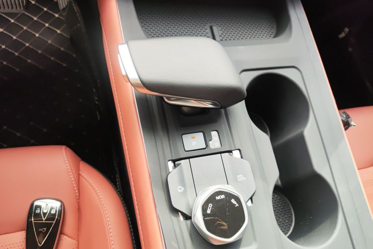 长安CS55PLUS 2024款 第三代 1.5T DCT卓越型中控内饰18