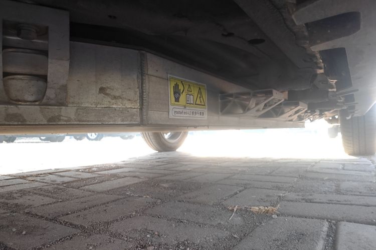 零跑汽车 零跑T03 2021款 400豪华版局部细节9001