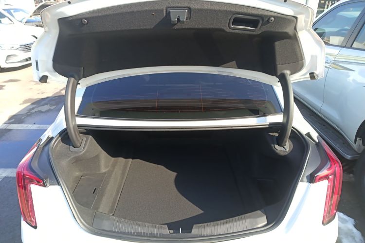 凯迪拉克CT5 2020款 28T 时尚型机舱底盘23