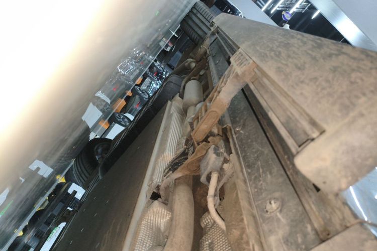 理想汽车 理想L9 2024款 Ultra局部细节9001