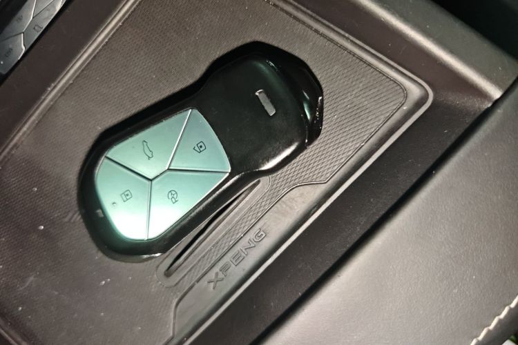 小鹏G3 2021款 G3i 460N中控内饰7001