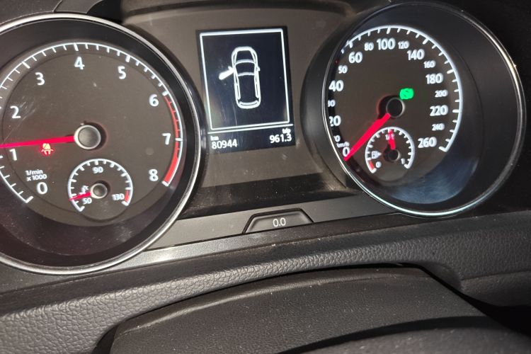 大众 高尔夫 2018款 230TSI 自动舒适型中控内饰15