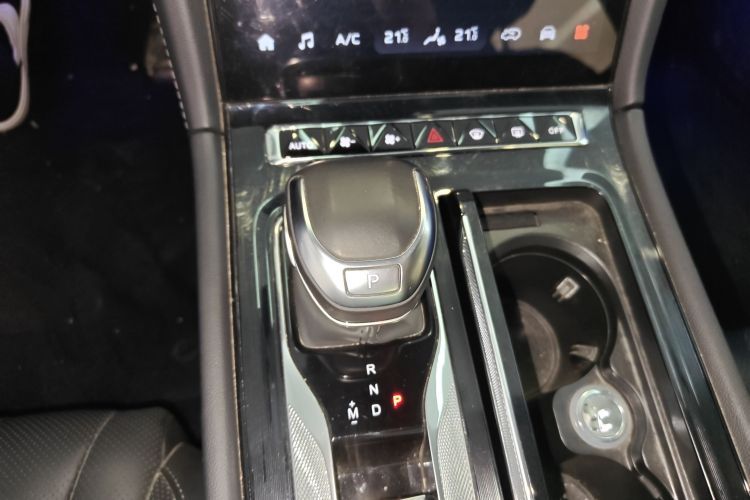 红旗H5 2024款 2.0T 自动智联旗畅版局部细节18