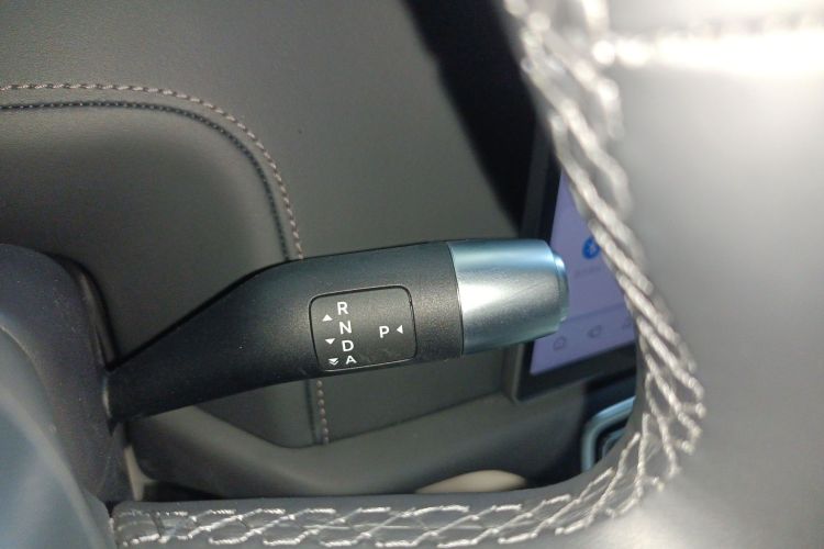 理想汽车 理想L8 2024款 Ultra中控内饰18