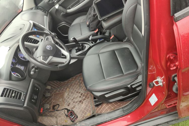 长安CS35 2016款 1.6L 手动豪华型 国V中控内饰19