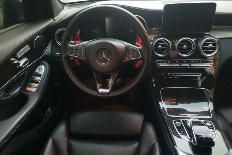 奔驰GLC 2017款 GLC 260 4MATIC 豪华型中控内饰13