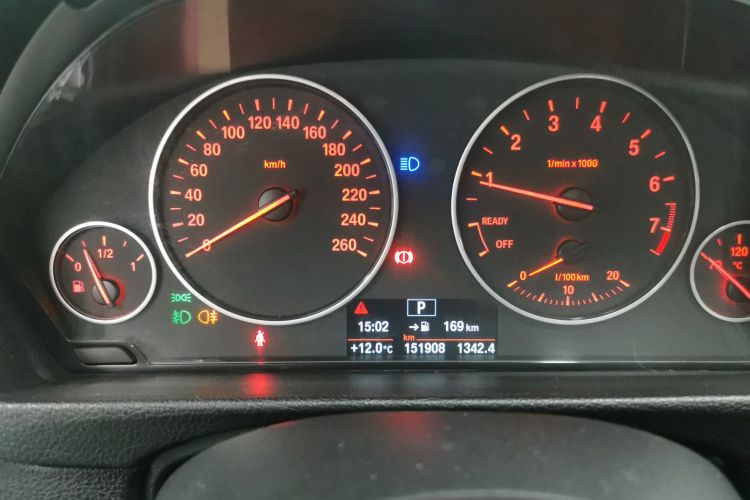 宝马3系 2017款 318Li 时尚型局部细节14