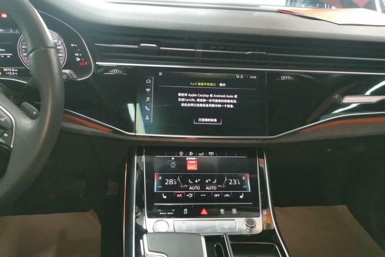 奥迪Q7 2020款 55 TFSI quattro S line运动型中控内饰16