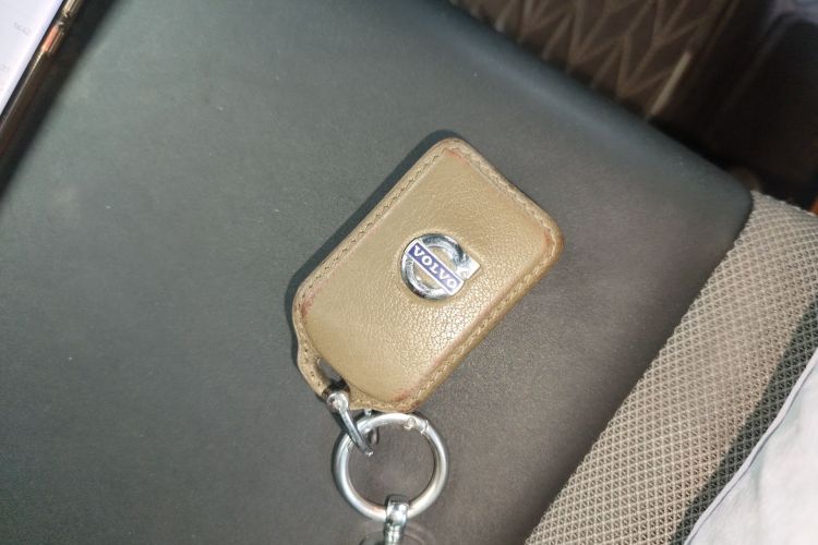 沃尔沃XC40 2023款 B3 智远豪华版中控内饰7001