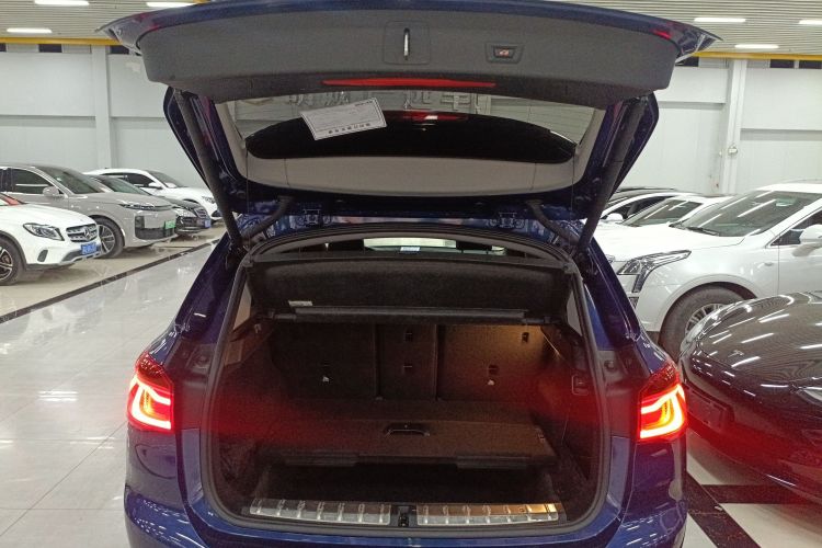 宝马X1 2016款 sDrive18Li 尊享型机舱底盘23